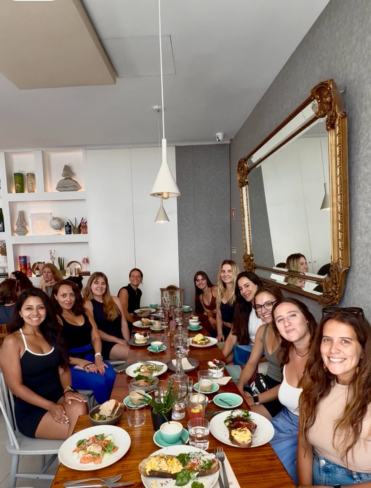 Sunday Girls Brunch & Connection (1 coffee included)